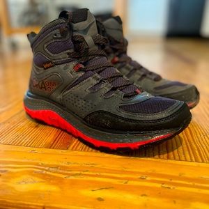 Hoka One One Tor Tech Mid waterproof Hiking shoes